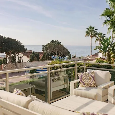 Villa Magnificent On The Beachfront Malaga *